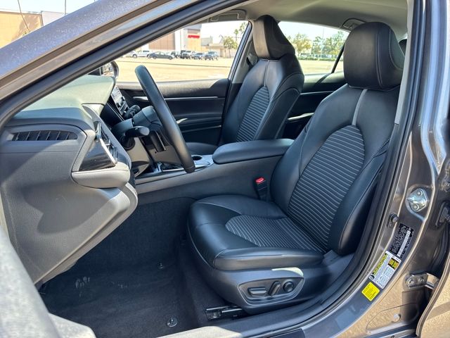 2024 Toyota Camry SE photo 4