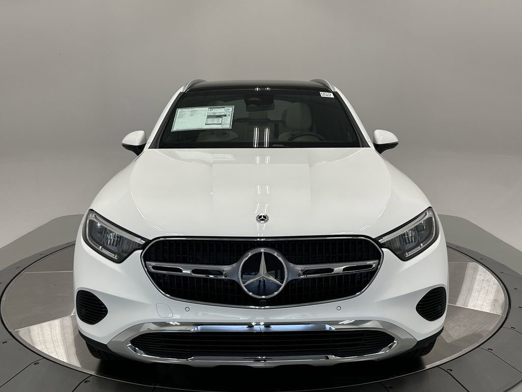 2026 Mercedes Benz GLC 300 photo 2