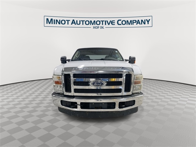 2010 Ford F-250 XLT photo 3