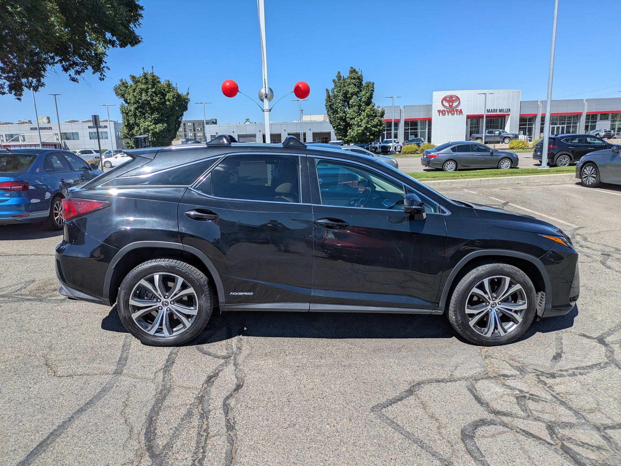 2019 Lexus RX 450h AWD photo 2