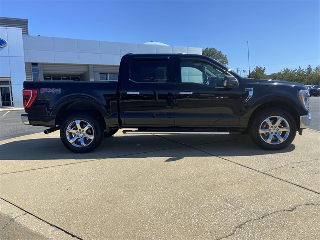 2022 Ford F-150 XLT photo 2