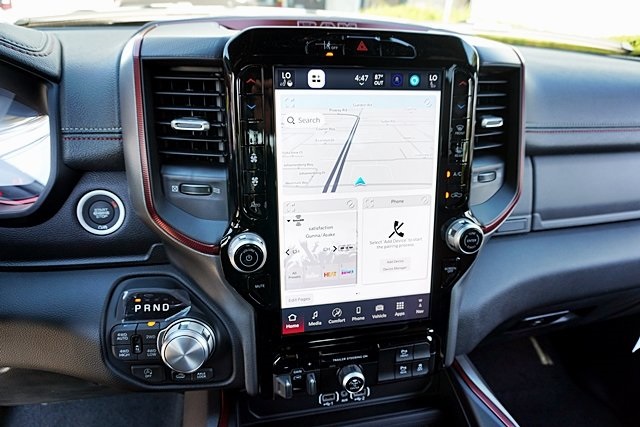 New 2026 Diamond Black Crystal Pearl-Coat Exterior Paint RAM Rebel image 29