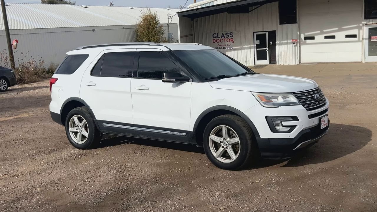 2016 Ford Explorer XLT's photo