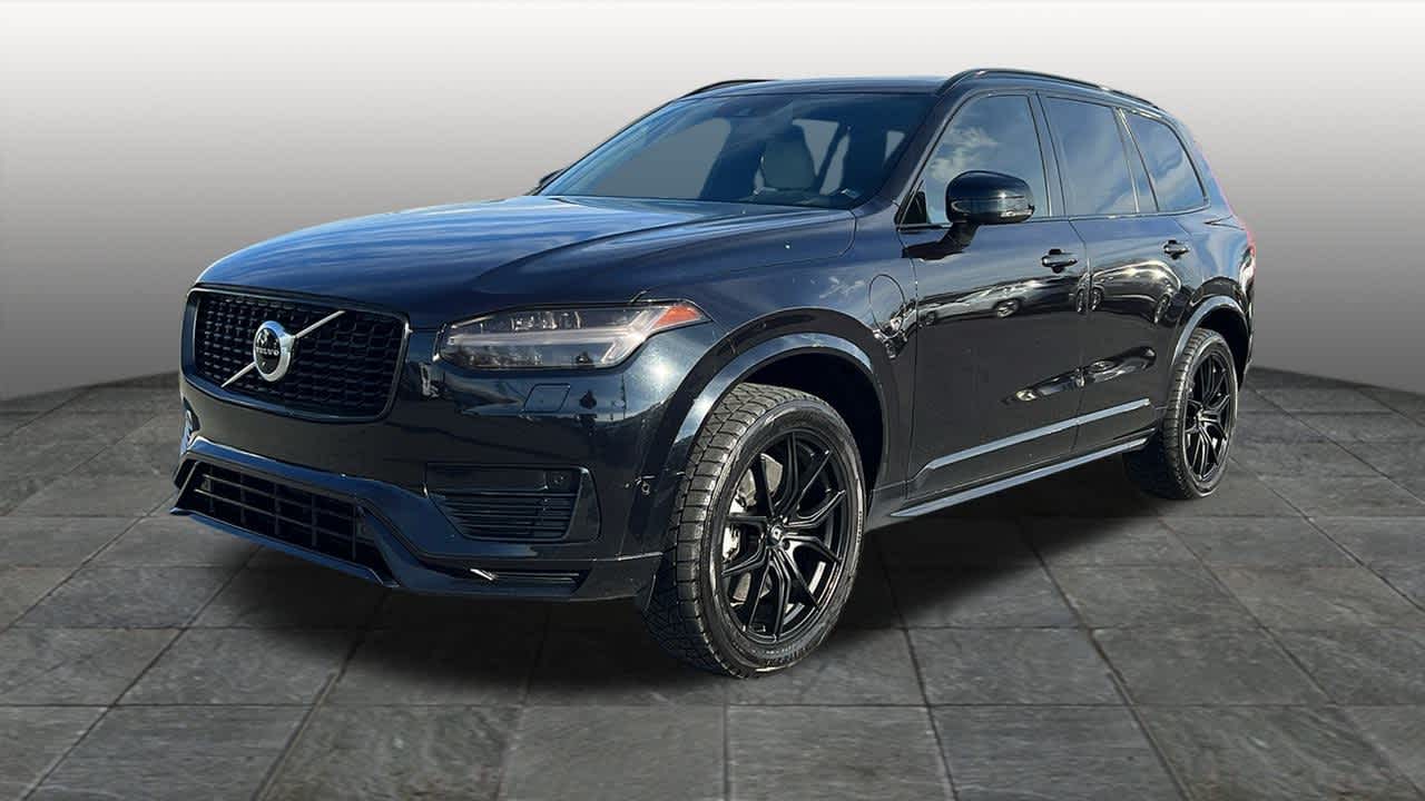 2020 Volvo XC90 R-Design's photo