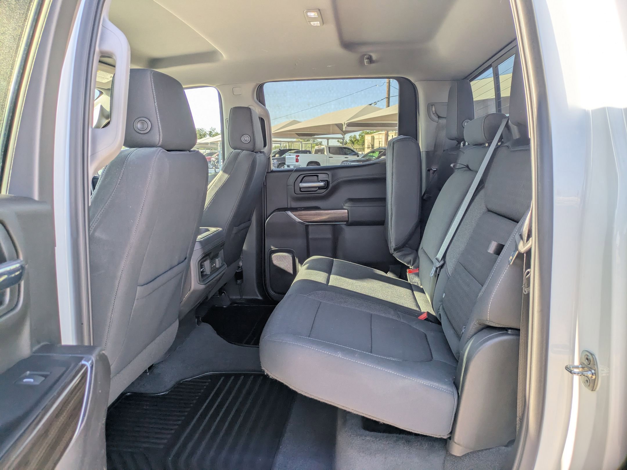 2020 Chevrolet Silverado 1500 RST photo 13