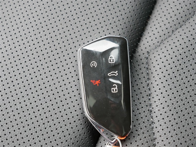 2025 Volkswagen Atlas SE Technology photo 37