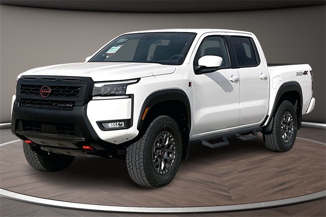 2026 Nissan Frontier PRO-4X's photo