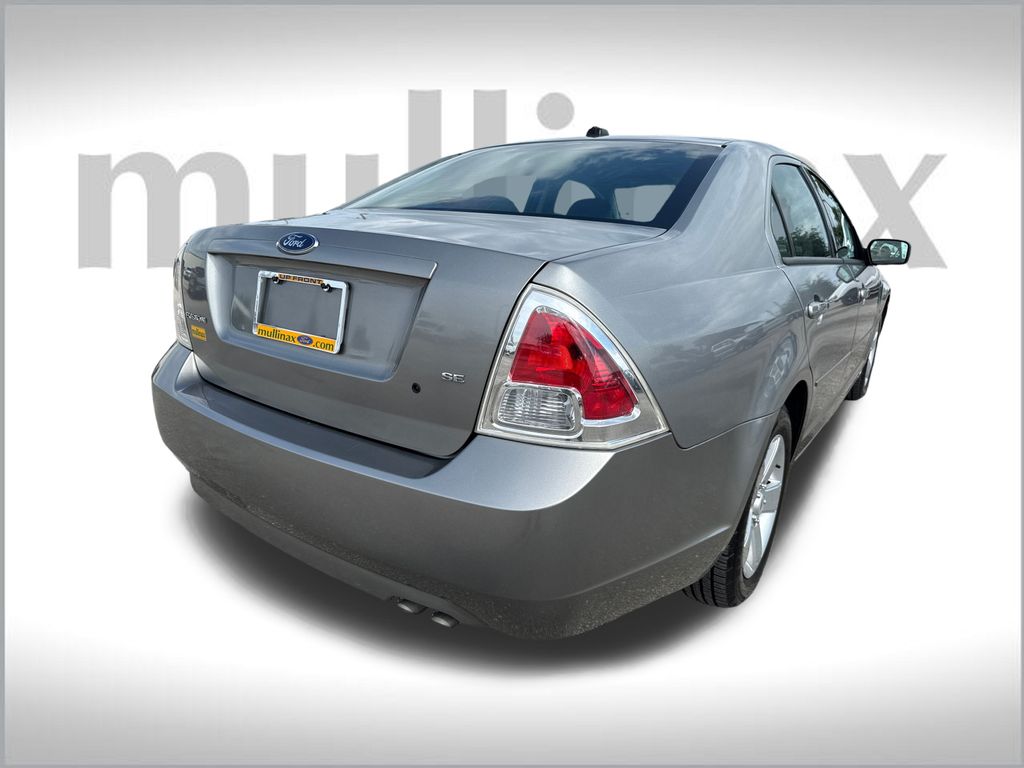 2009 Ford Fusion SE photo 2