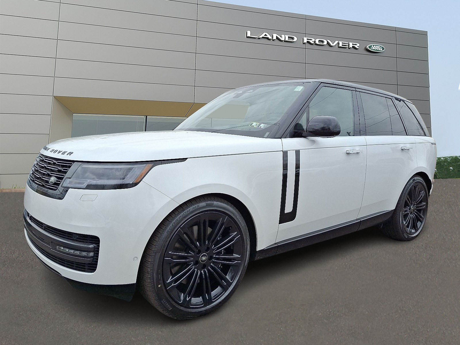 2025 Land Rover Range Rover SE's photo