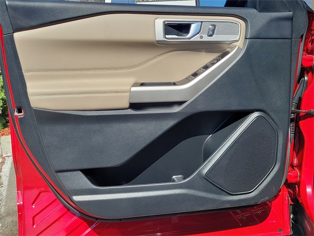 2022 Ford Explorer XLT photo 21