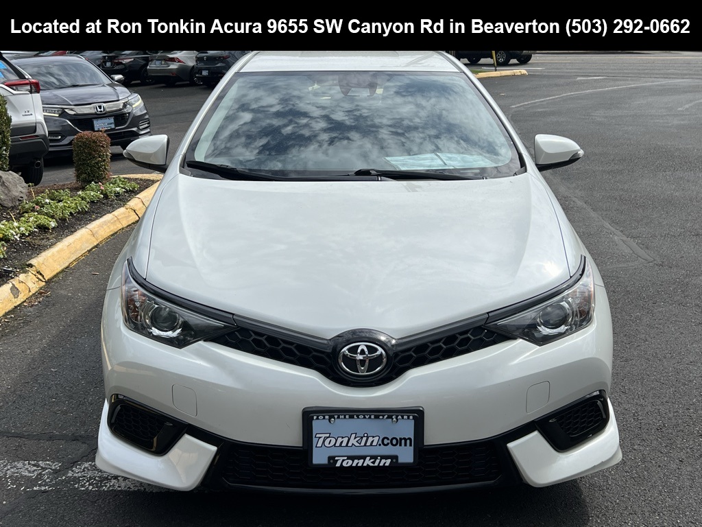 2017 Toyota Corolla iM Base photo 3