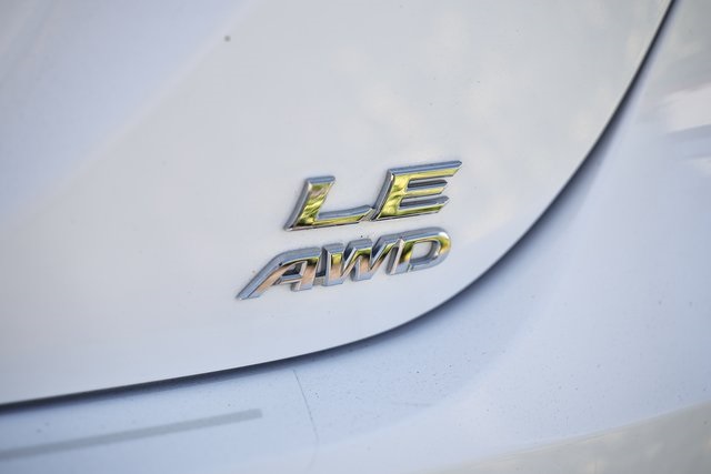 2023 Toyota Camry LE photo 10