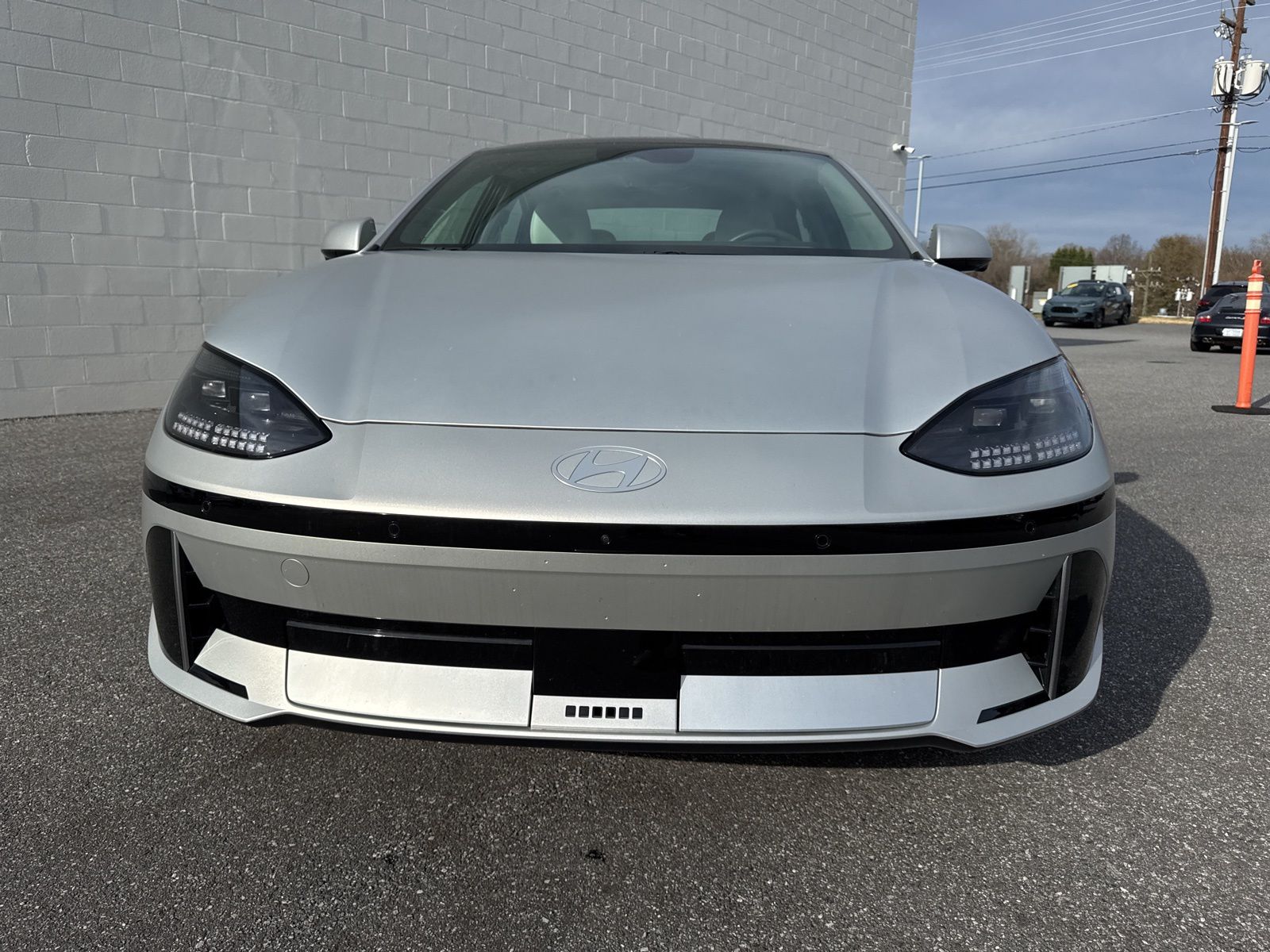 Used 2025 Hyundai IONIQ 6 Limited with VIN KMHM54AC4SA089194 for sale in Hickory, NC