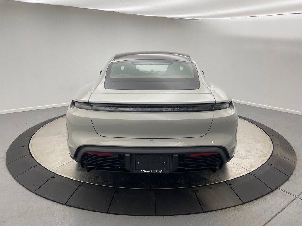 2024 Porsche Taycan GTS photo 11