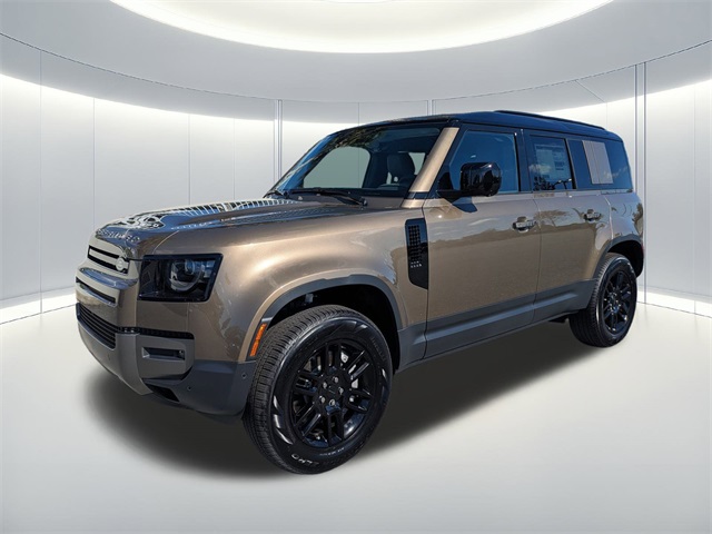 2026 Land Rover Defender S's photo