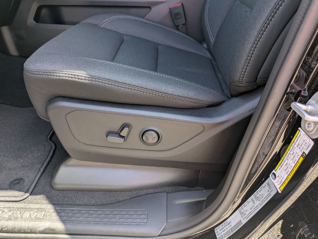 2026 Ram 1500 Big Horn photo 13