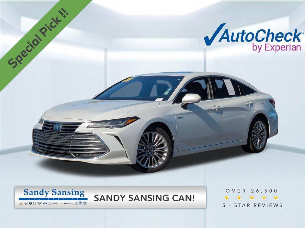 2021 Toyota Avalon Limited's photo