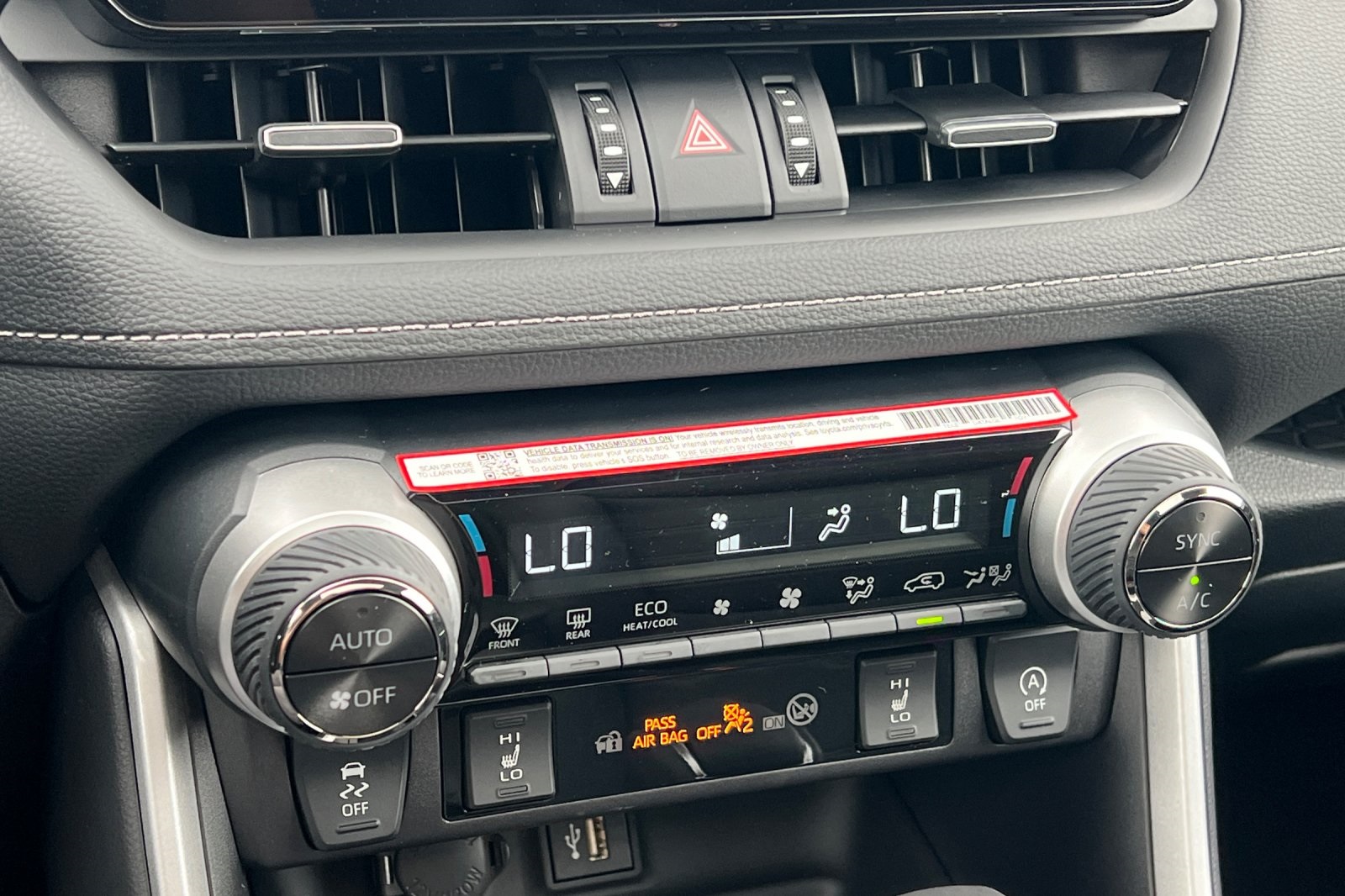 2025 Toyota RAV4 XLE Premium photo 20