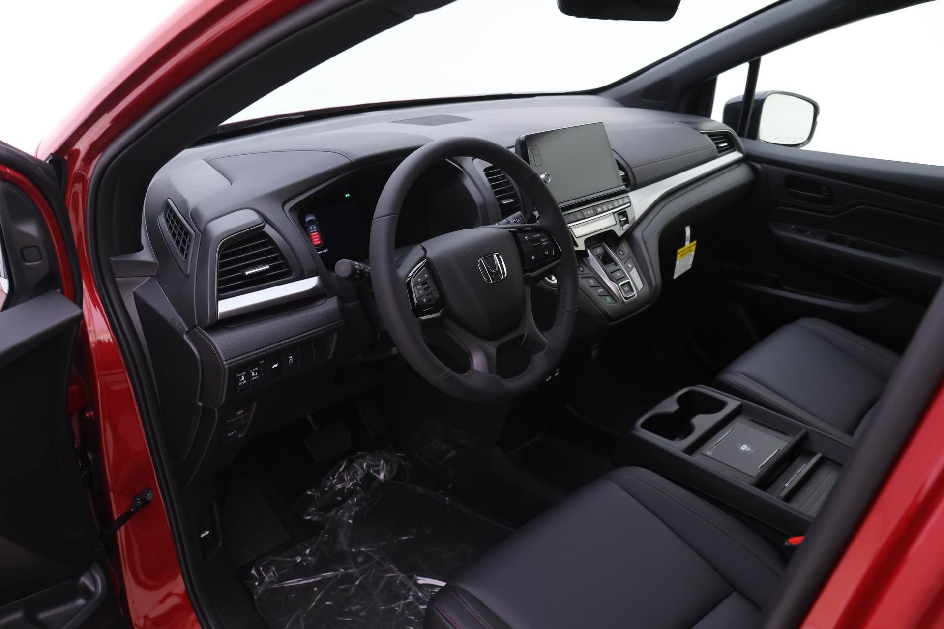2026 Honda Odyssey photo 3