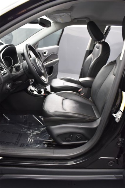 2018 Jeep Compass Limited photo 9