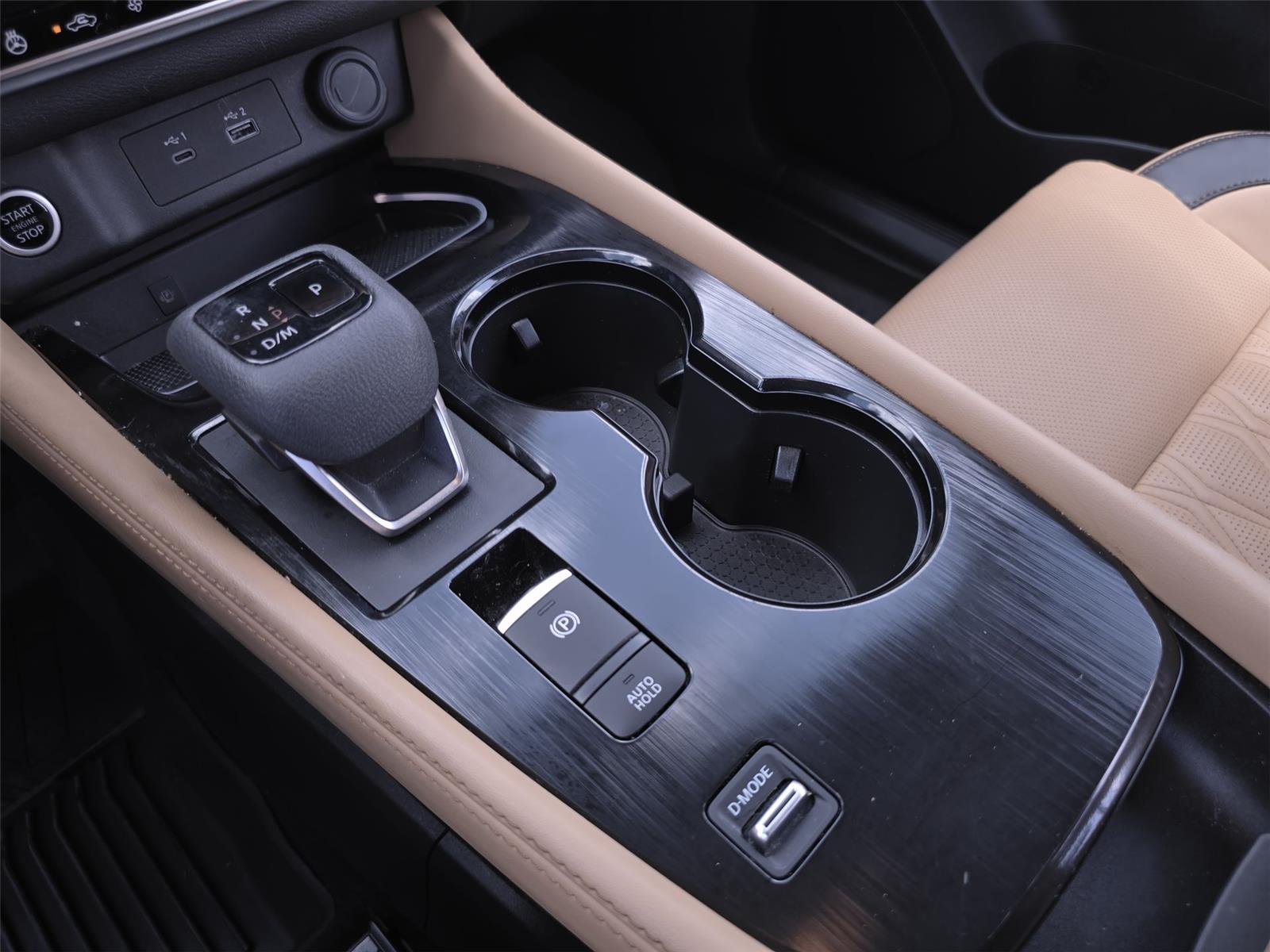 2023 Nissan Rogue Platinum photo 16