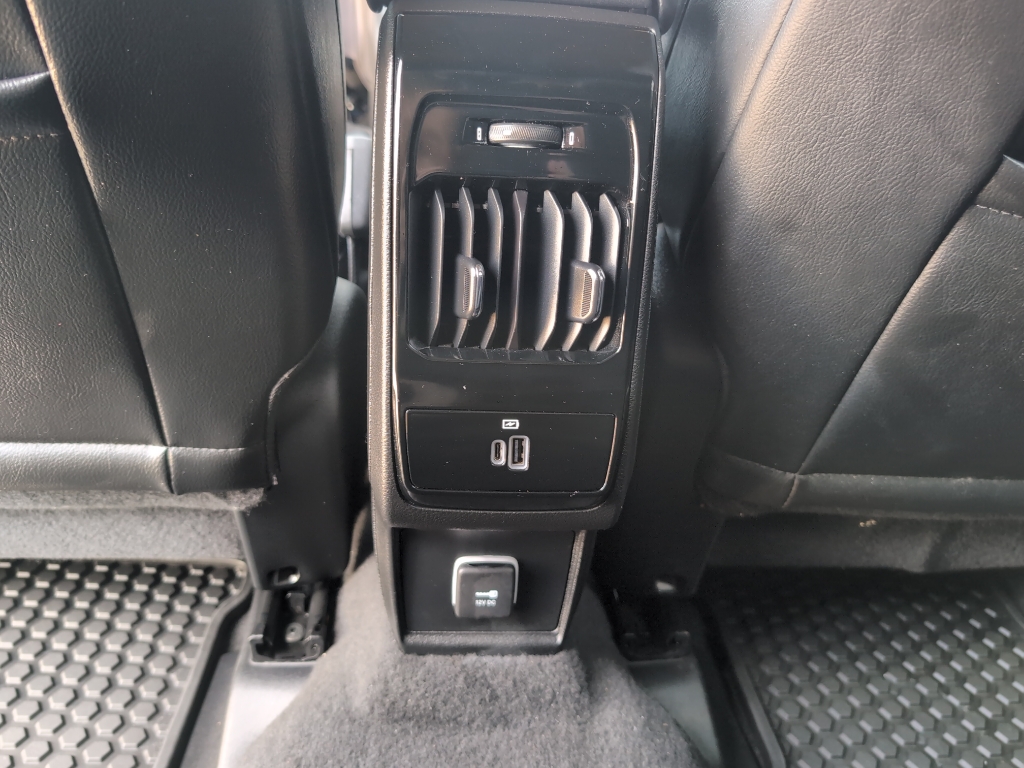 2023 Jeep Compass Altitude photo 28