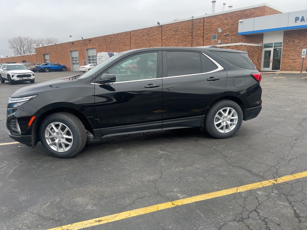 2022 CHEVROLET EQUINOX - Image 4