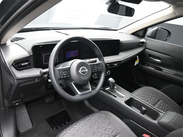 2025 Nissan Kicks SV photo 15