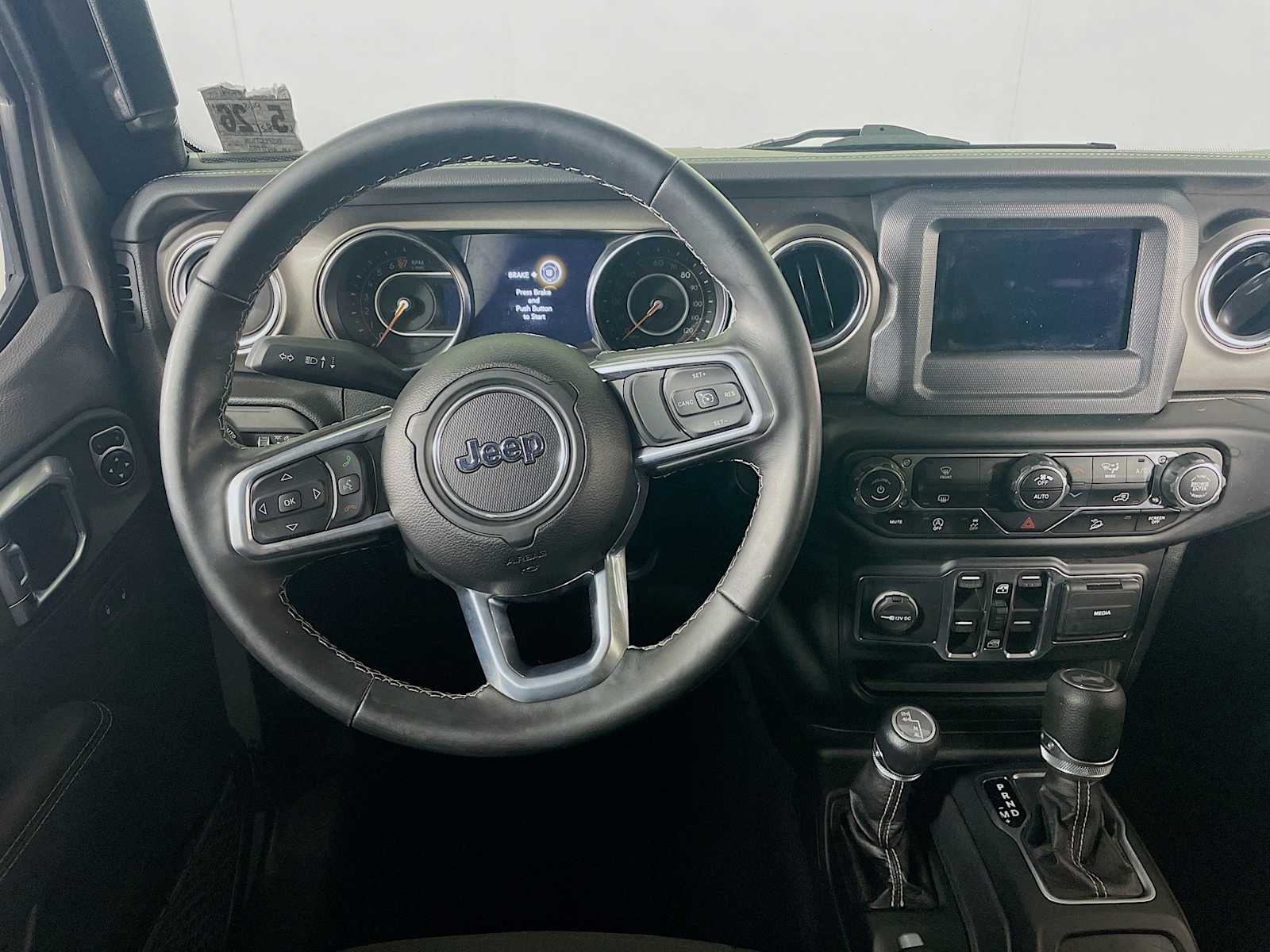 2021 Jeep Wrangler Unlimited Sahara photo 18