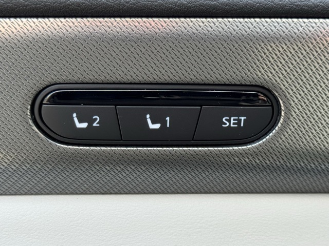 2026 Infiniti QX60 Luxe photo 15