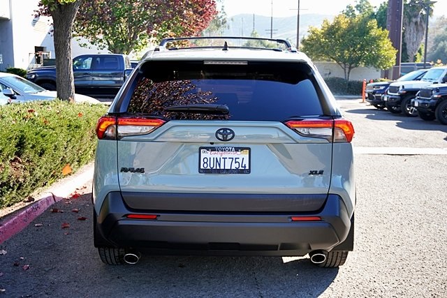 Used 2021 Gray Toyota XLE image 8