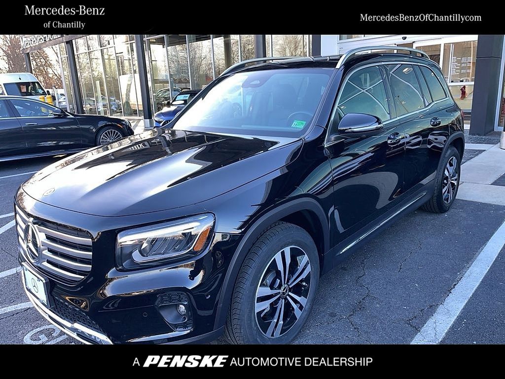 2025 Mercedes-Benz GLB Base's photo