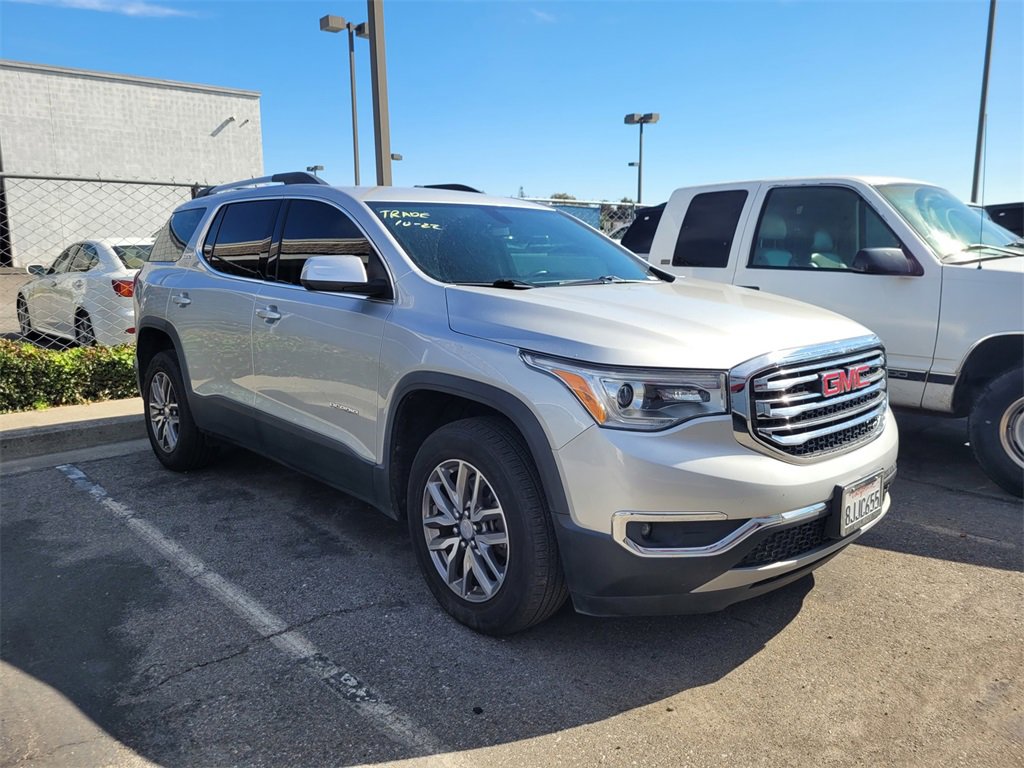 2019 Gmc Acadia SLE photo 2