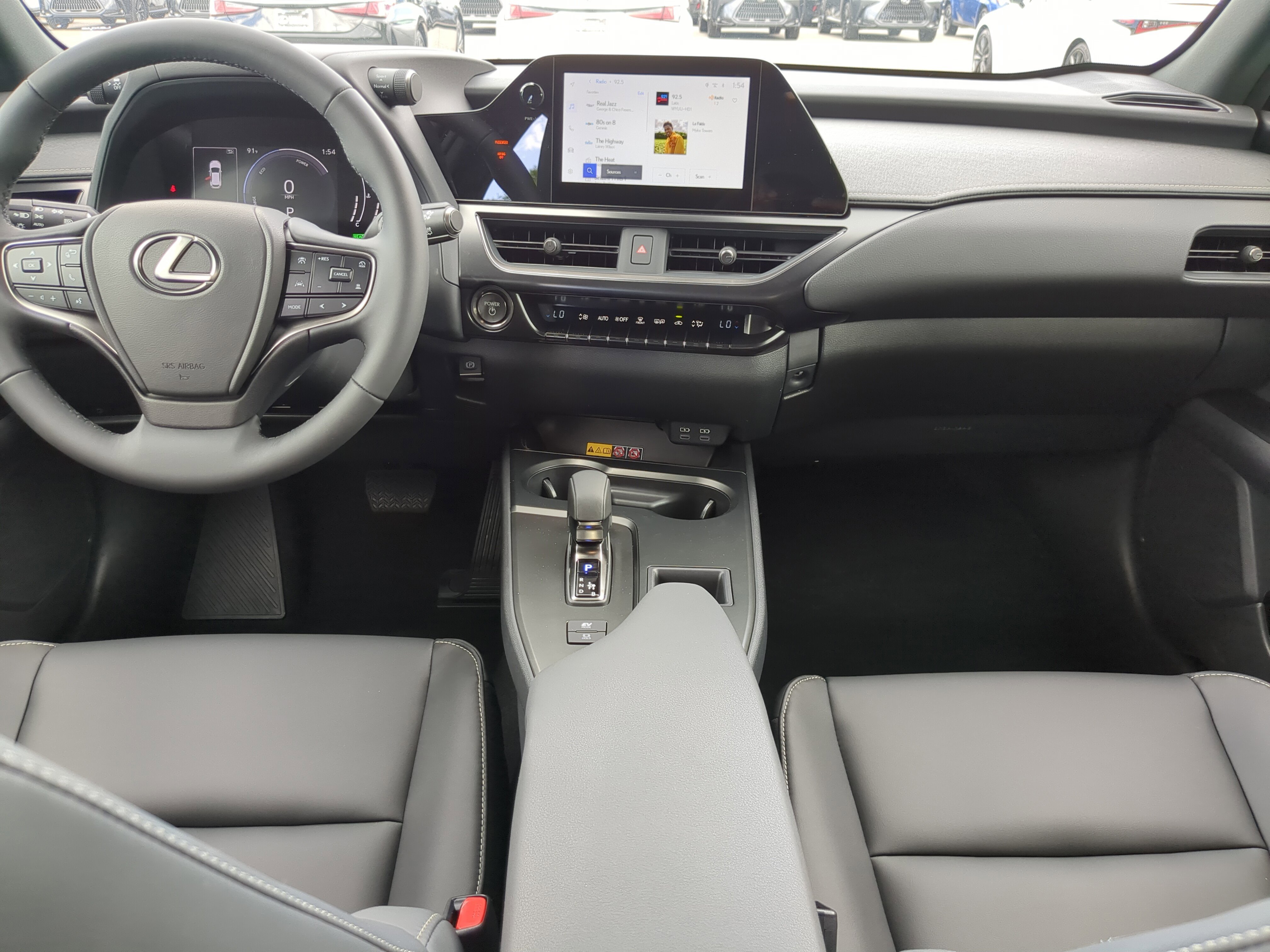 2025 Lexus UX photo 14
