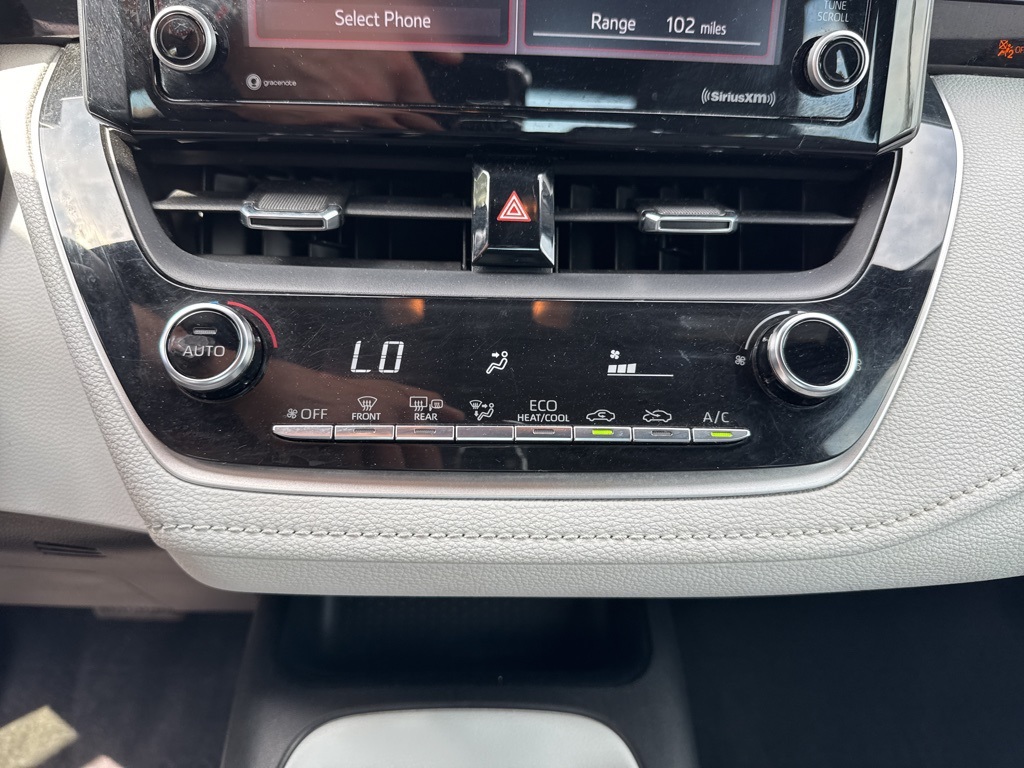 2022 Toyota Corolla SE photo 15