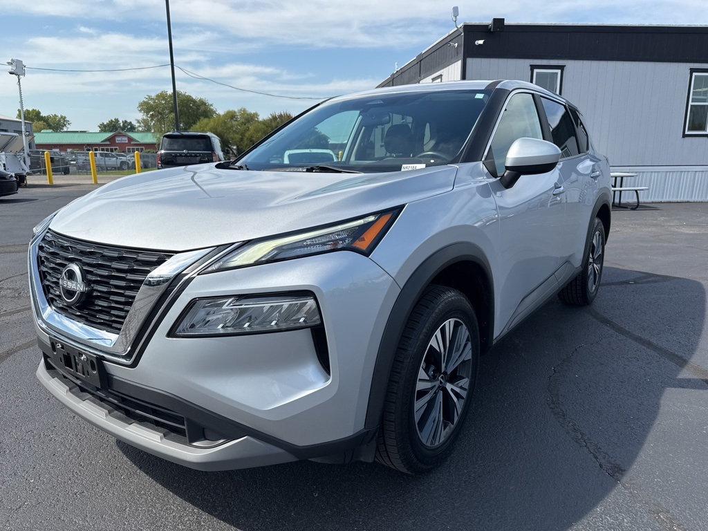2023 Nissan Rogue SV photo 7