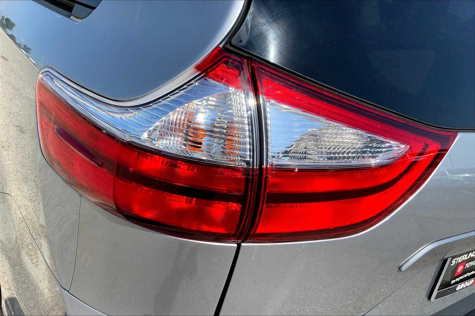 2017 Toyota Sienna LE photo 26