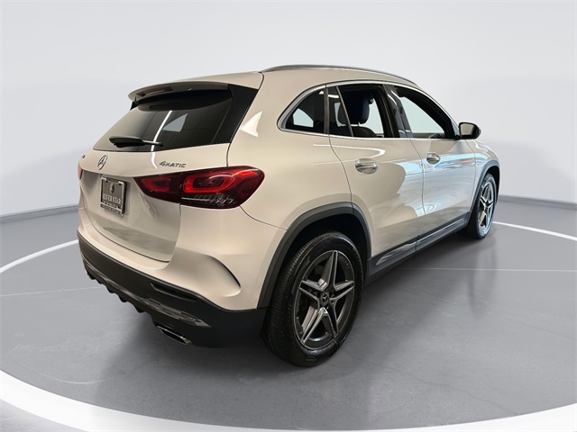 2022 Mercedes Benz GLA 250 4MATIC photo 2