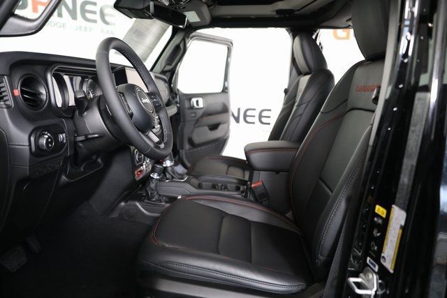 2025 Jeep Gladiator Rubicon photo 16