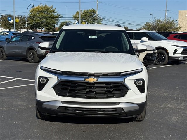 2026 Chevrolet Trailblazer LT photo 2