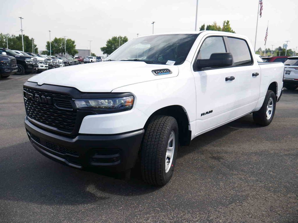 2025 Ram 1500 Tradesman photo 3