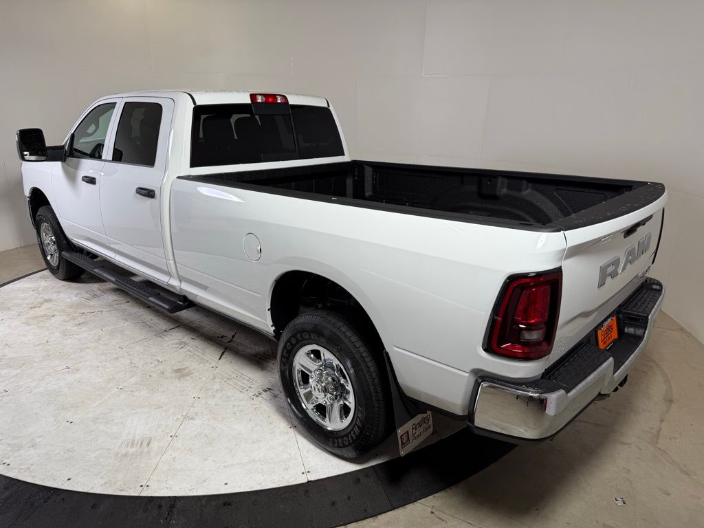 2026 Ram 3500 Tradesman photo 4