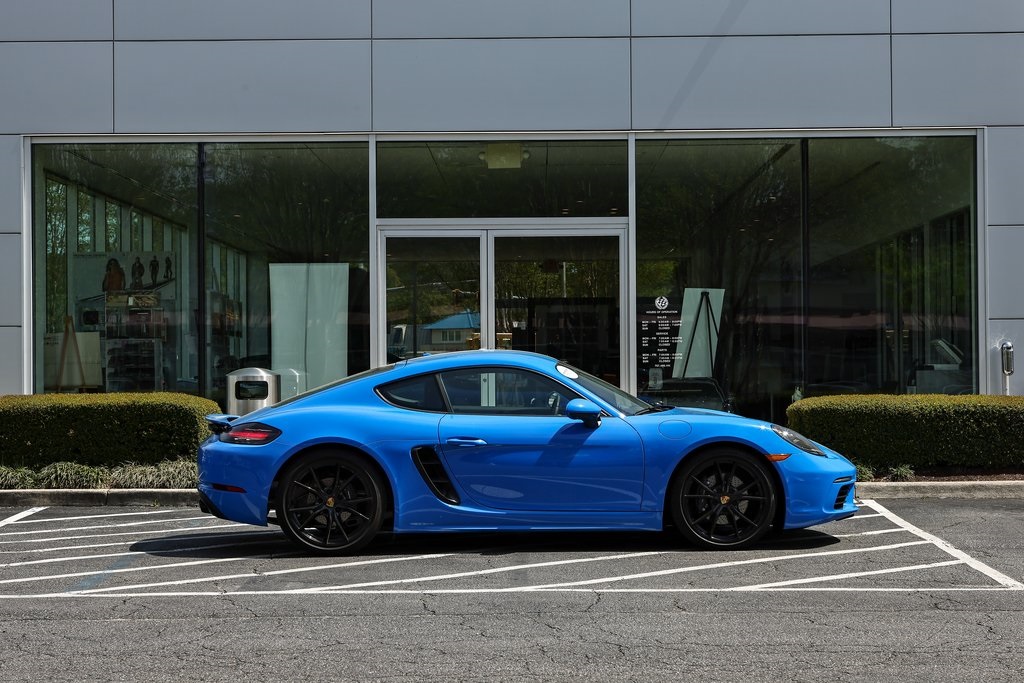 2025 Porsche Cayman Base photo 8