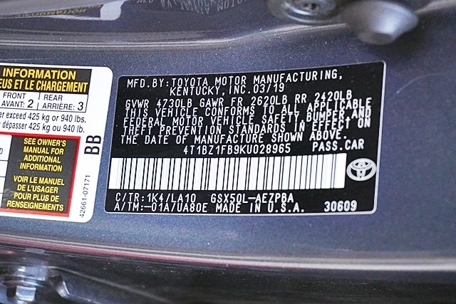 Used 2019 Gray Toyota XLE image 33