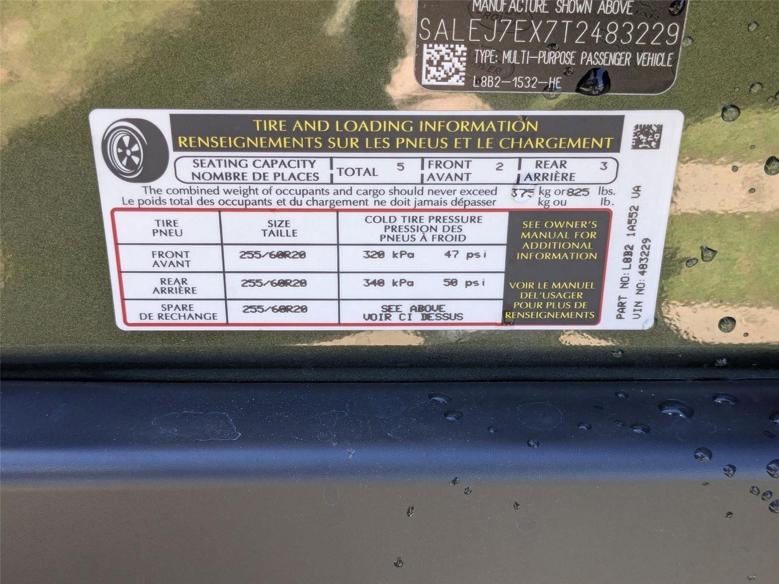 2026 Land Rover Defender 110 S photo 27