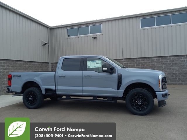 New 2025 Glacier Gray Metallic Tri-Coat Ford Lariat image 2