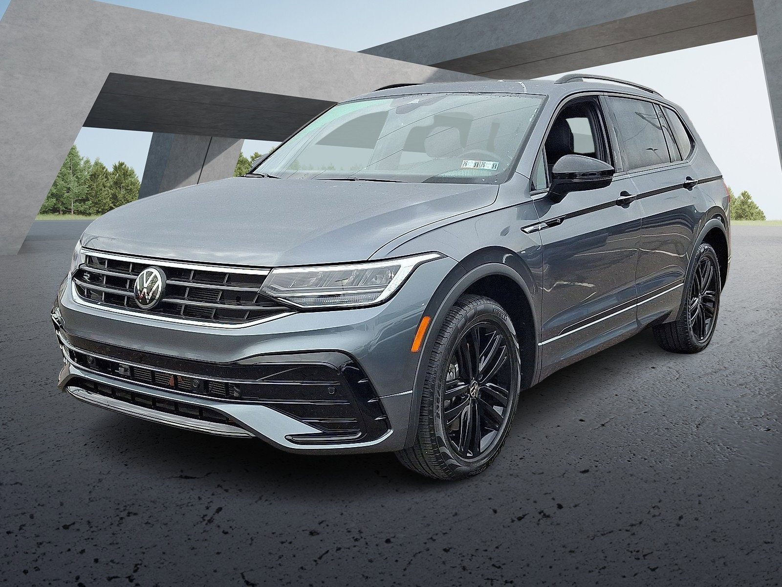 2022 Volkswagen Tiguan SE R-Line Black photo 2