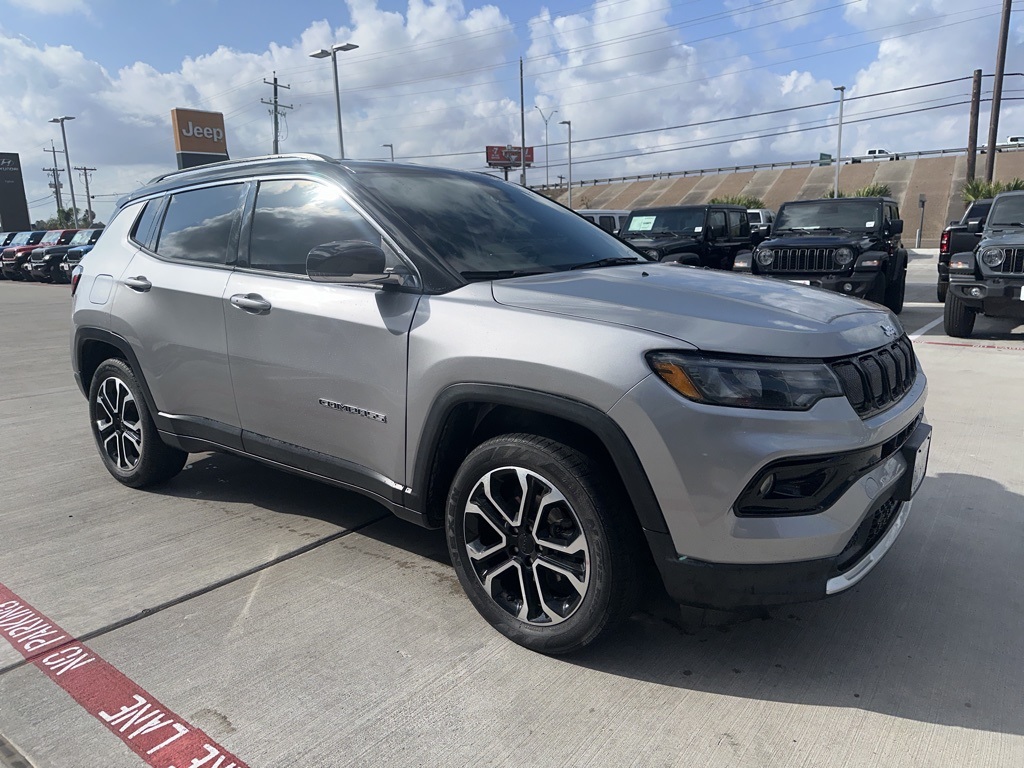 2022 Jeep Compass Limited photo 3
