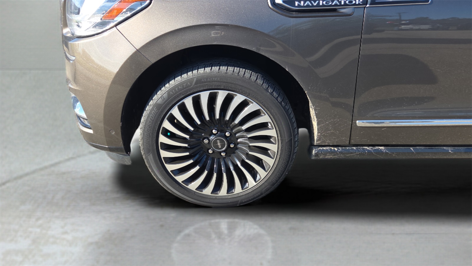 2019 Lincoln Navigator Black Label photo 17