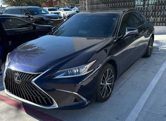 2025 Lexus ES 350's photo